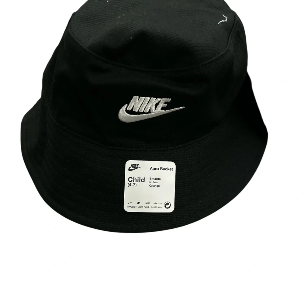 Nike youth  Black Bucket Hat New